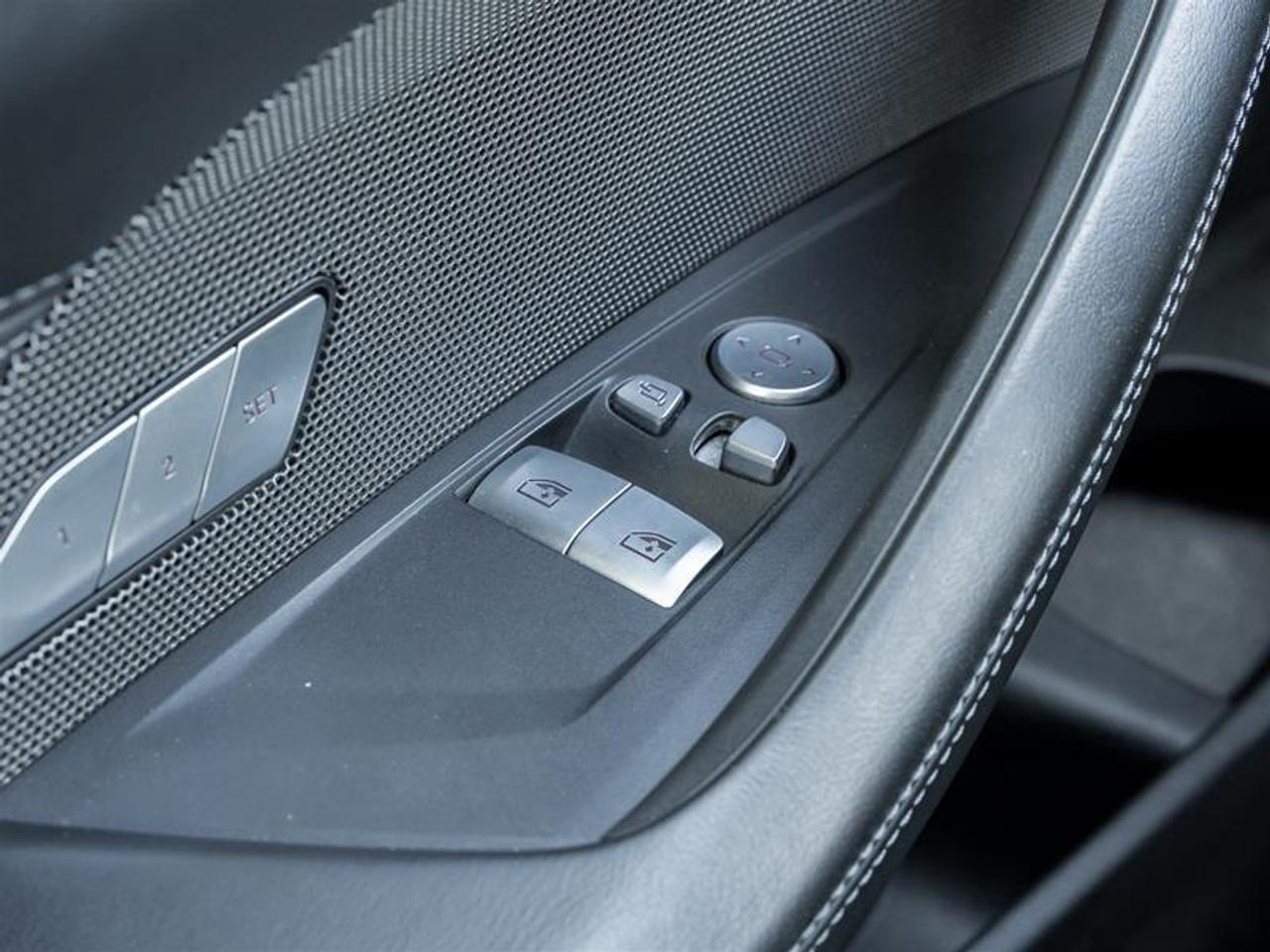 2022 BMW M4 Base 2dr Rear-Wheel Drive Coupe Photo