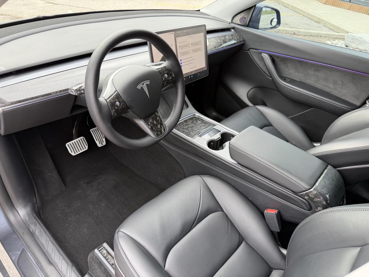 2022 Tesla Model Y Long Range AWD 1 Owner Ambient Lighting Certified Photo