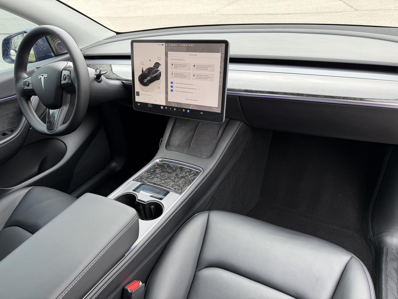 2022 Tesla Model Y Long Range AWD 1 Owner Ambient Lighting Certified Photo