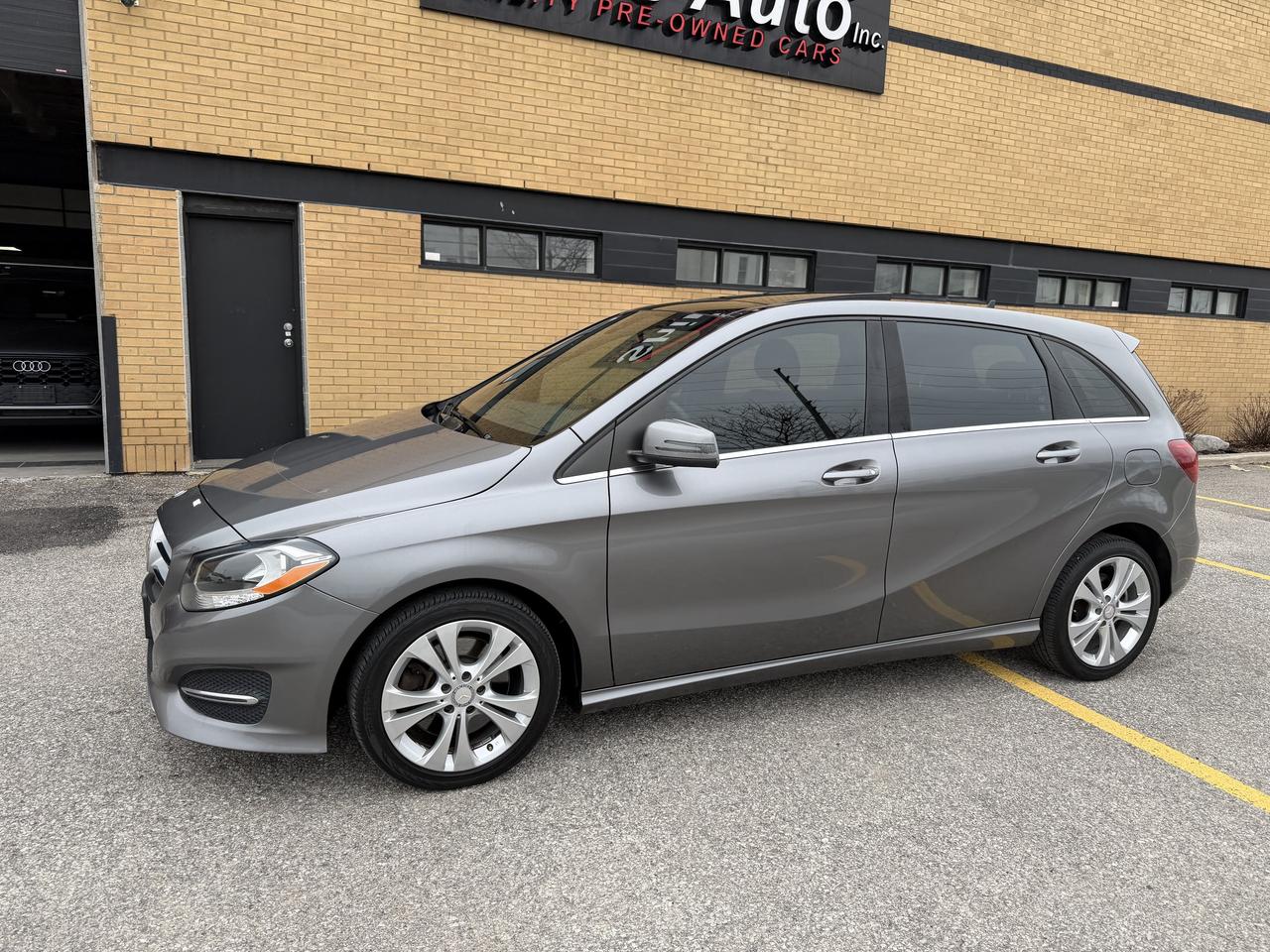 2016 Mercedes-Benz B-Class Navigation Leather Panoramic Roof Certified Photo