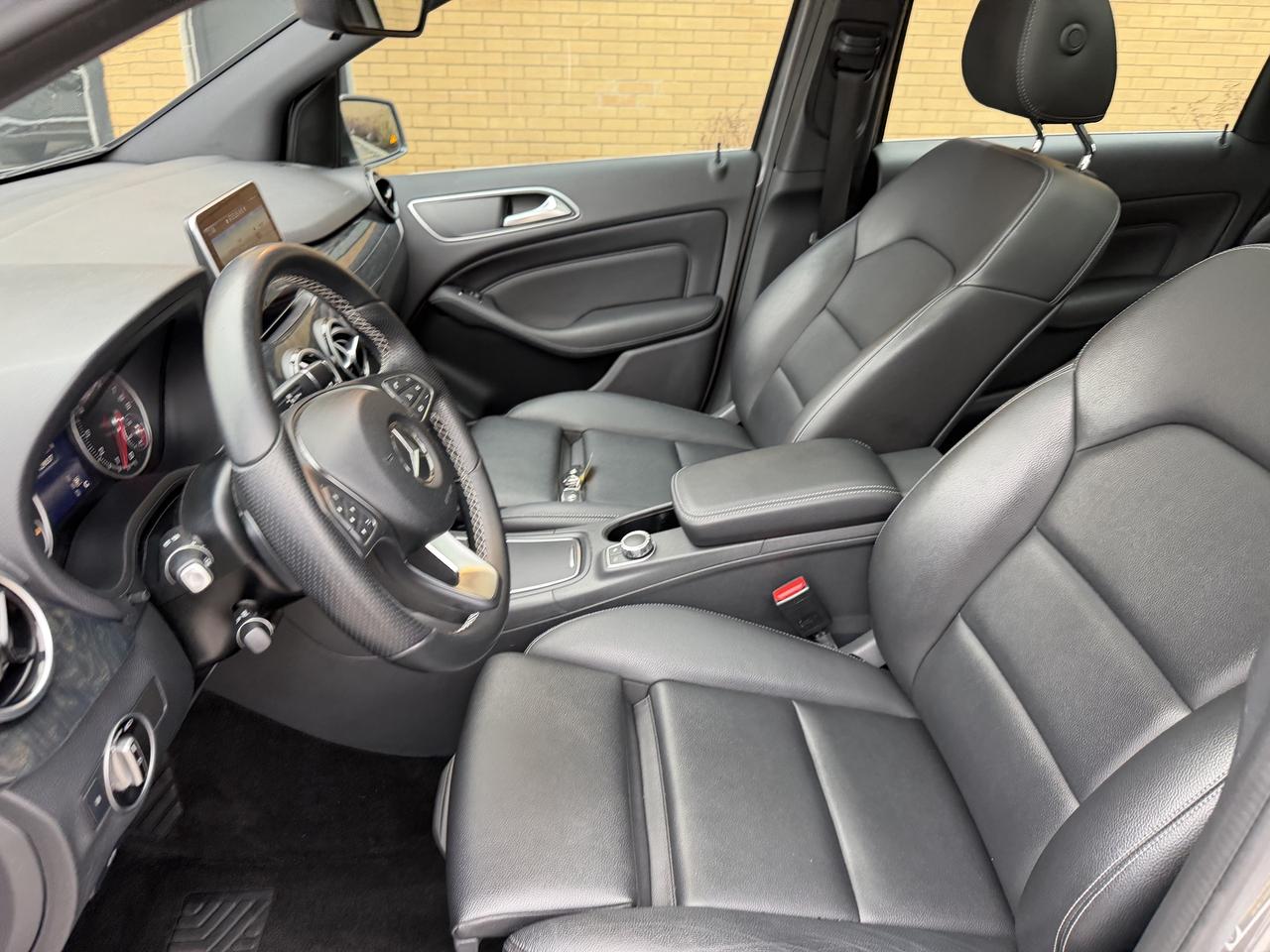 2016 Mercedes-Benz B-Class Navigation Leather Panoramic Roof Certified Photo