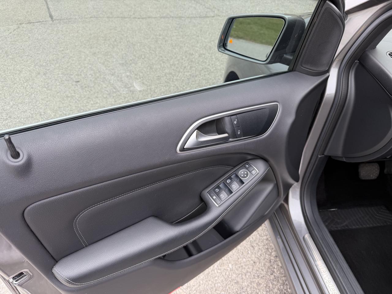 2016 Mercedes-Benz B-Class Navigation Leather Panoramic Roof Certified Photo