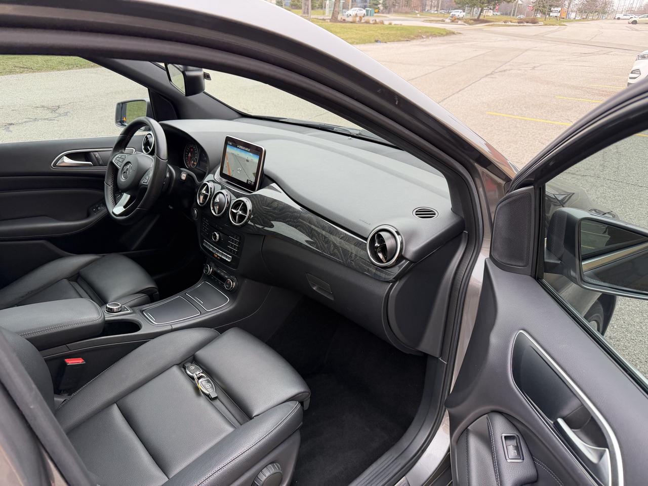 2016 Mercedes-Benz B-Class Navigation Leather Panoramic Roof Certified Photo