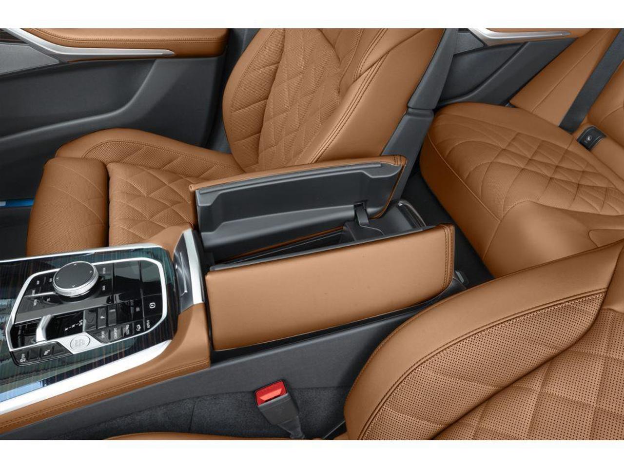 2026 BMW X5 M60i xDrive 4dr All-Wheel Drive Sports Activity Vehicle Photo