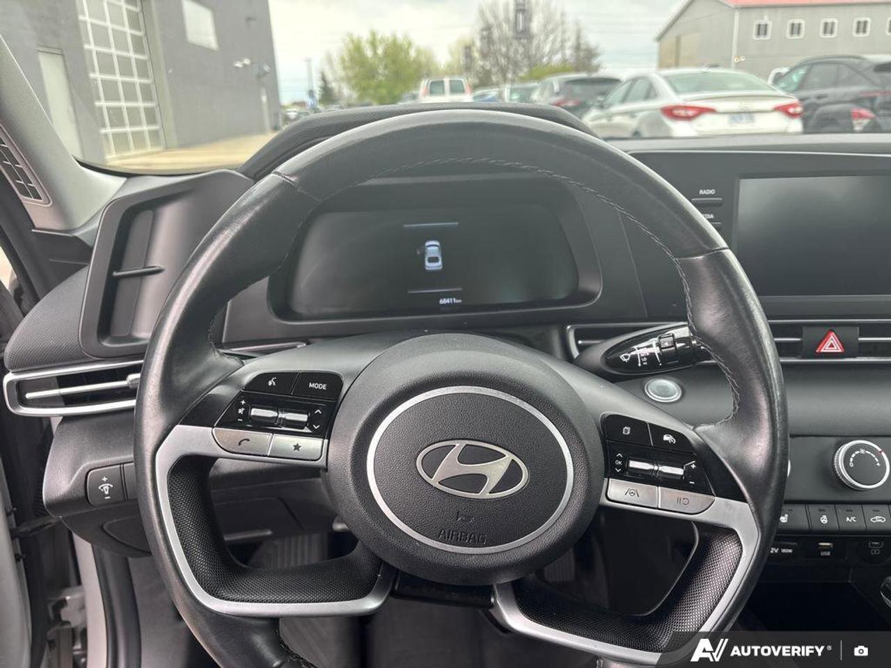 2024 Hyundai Elantra Preferred   HEATED SEATS/WHEEL   5.9L/100KM Photo