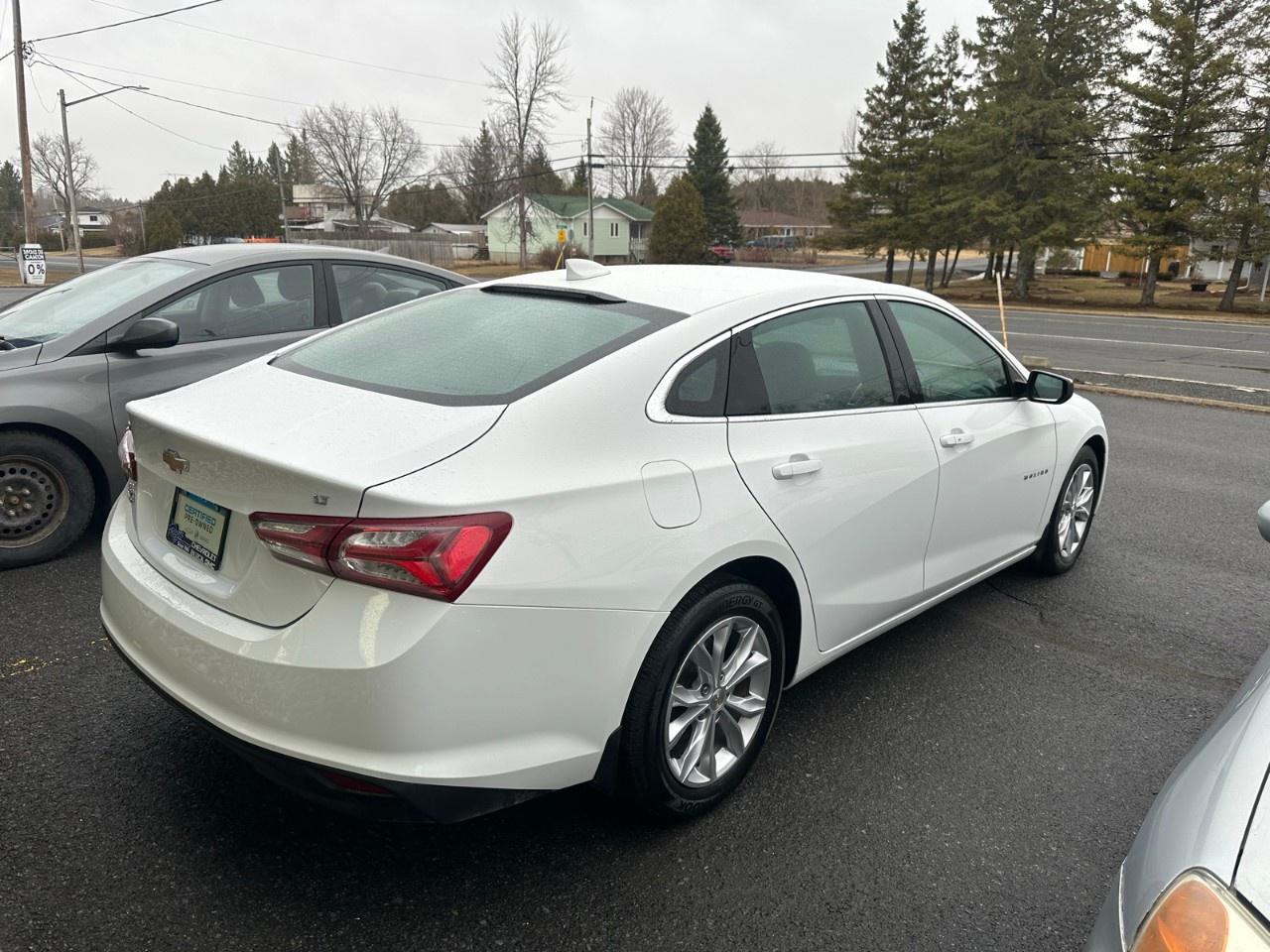 2022 Chevrolet Malibu 4DR SDN LT Photo