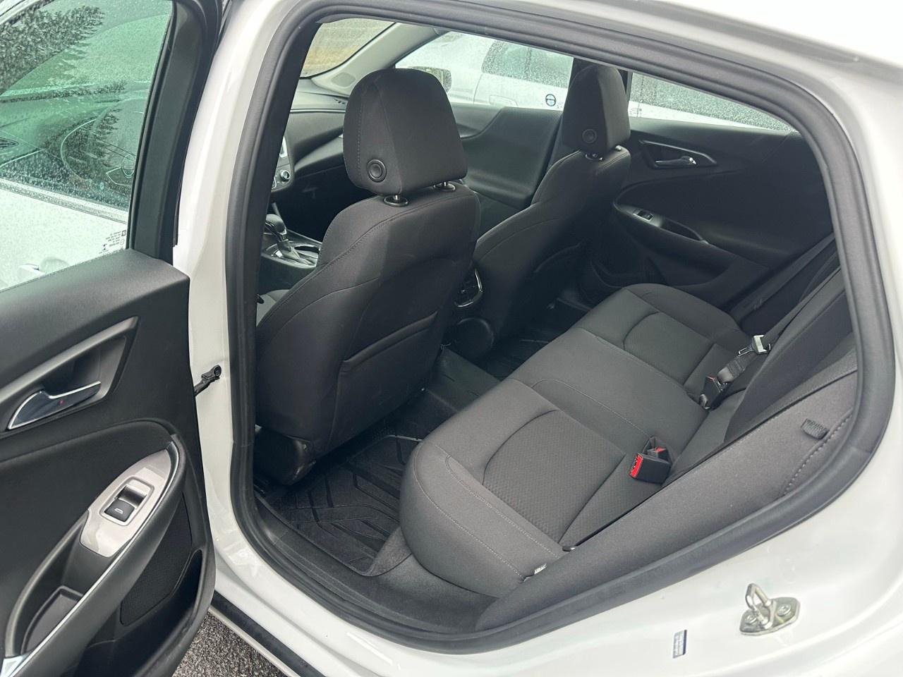 2022 Chevrolet Malibu 4DR SDN LT Photo