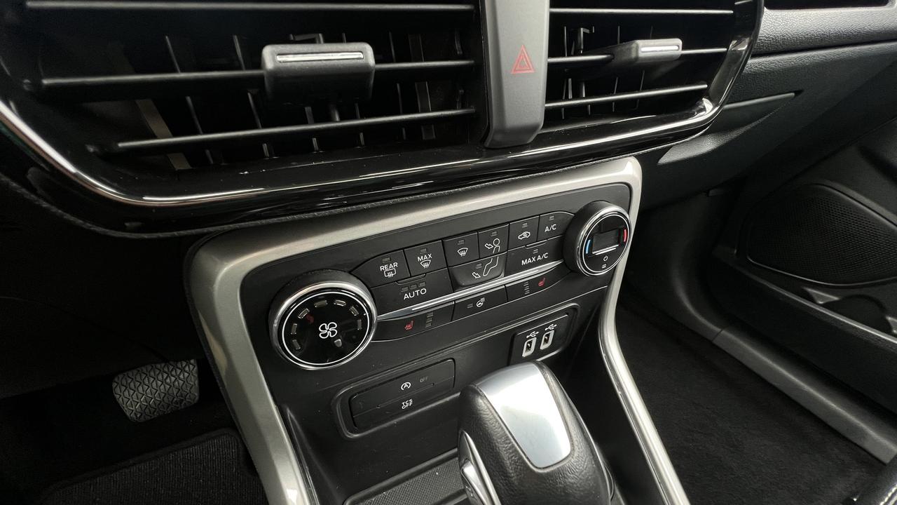 2020 Ford EcoSport Titanium 4WD   Leather   Sunroof   Navi Photo