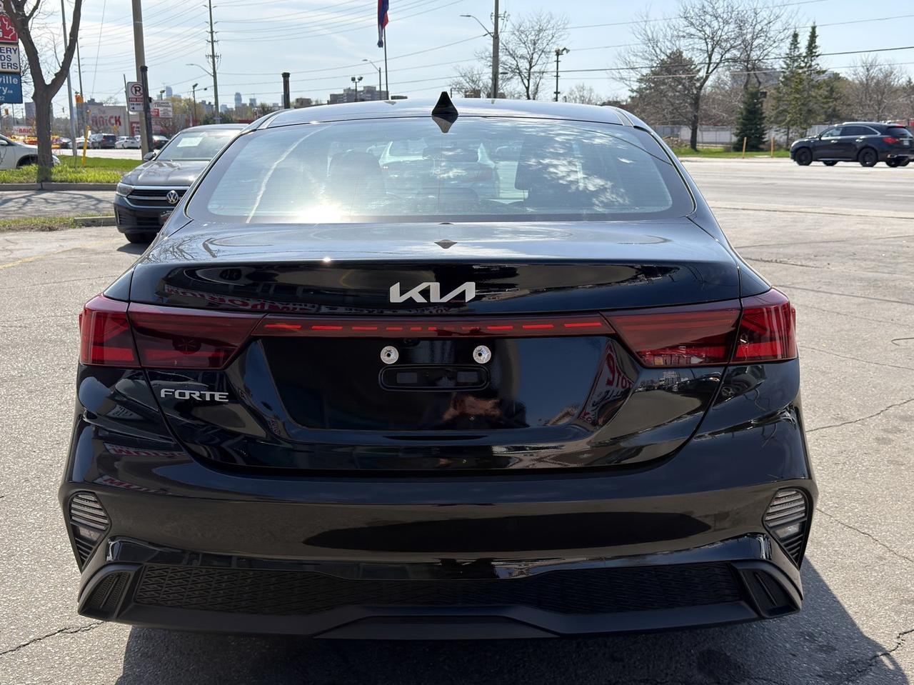 2022 Kia Forte LX   Htd Seats   Carplay   Rev Cam Photo