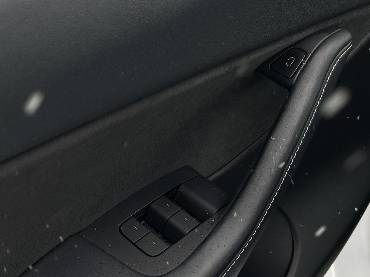 2021 Tesla Model Y Long Range AWD   Pano Roof   Leather   Blind Spot Photo