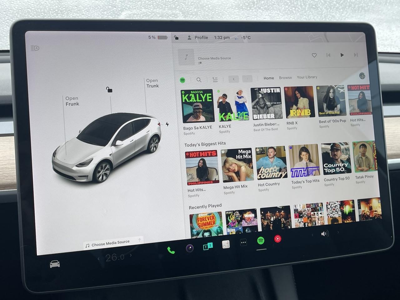 2021 Tesla Model Y Long Range AWD   Pano Roof   Leather   Blind Spot Photo