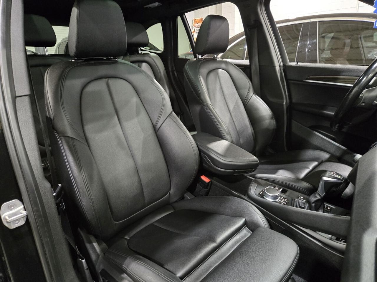2019 BMW X1 xDrive28i 4dr  NO ACCIDENT APPLE CARPLAY PUSH STAR Photo