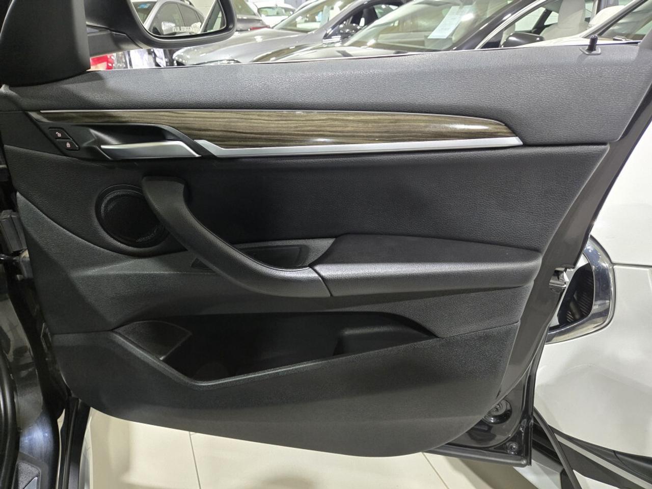 2019 BMW X1 xDrive28i 4dr  NO ACCIDENT APPLE CARPLAY PUSH STAR Photo