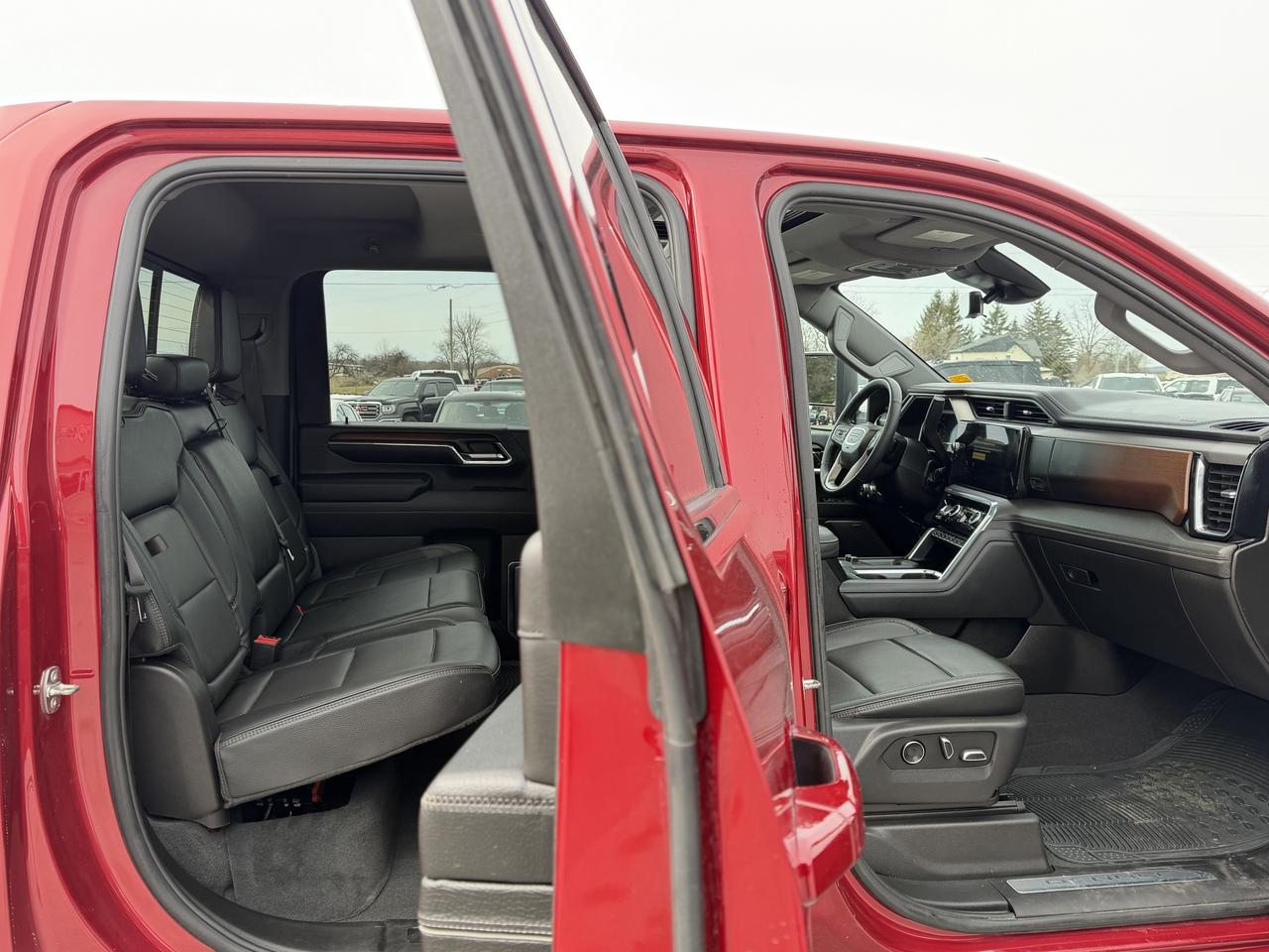 2024 GMC Sierra 3500HD DENALI LIFT/WHEEL/TIRE PKG!! Photo