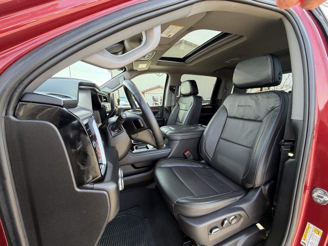 2024 GMC Sierra 3500HD DENALI LIFT/WHEEL/TIRE PKG!! Photo