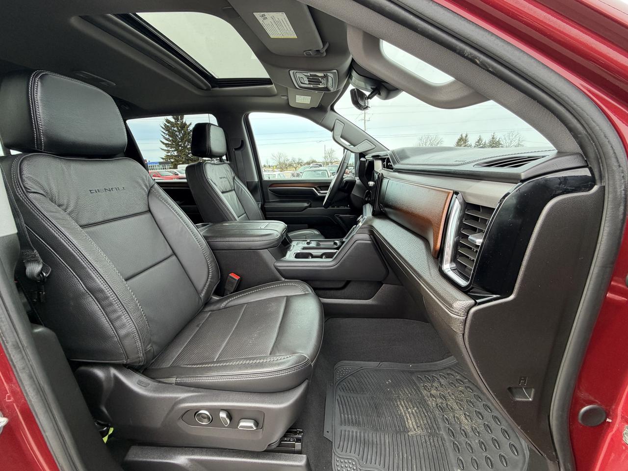 2024 GMC Sierra 3500HD DENALI LIFT/WHEEL/TIRE PKG!! Photo