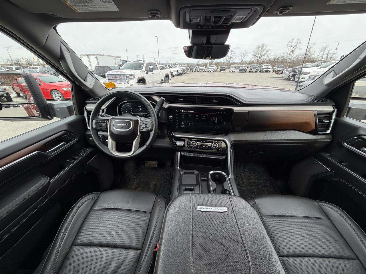 2024 GMC Sierra 3500HD DENALI LIFT/WHEEL/TIRE PKG!! Photo