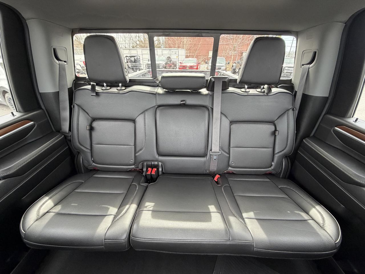 2024 GMC Sierra 3500HD DENALI LIFT/WHEEL/TIRE PKG!! Photo