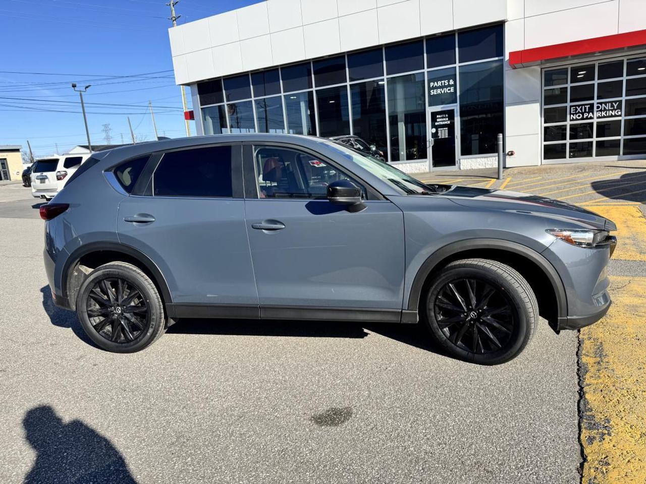 2021 Mazda CX-5 21.5 KURO/ NEW TIRES AND BRAKES/ EXTENDED WARRANTY Photo