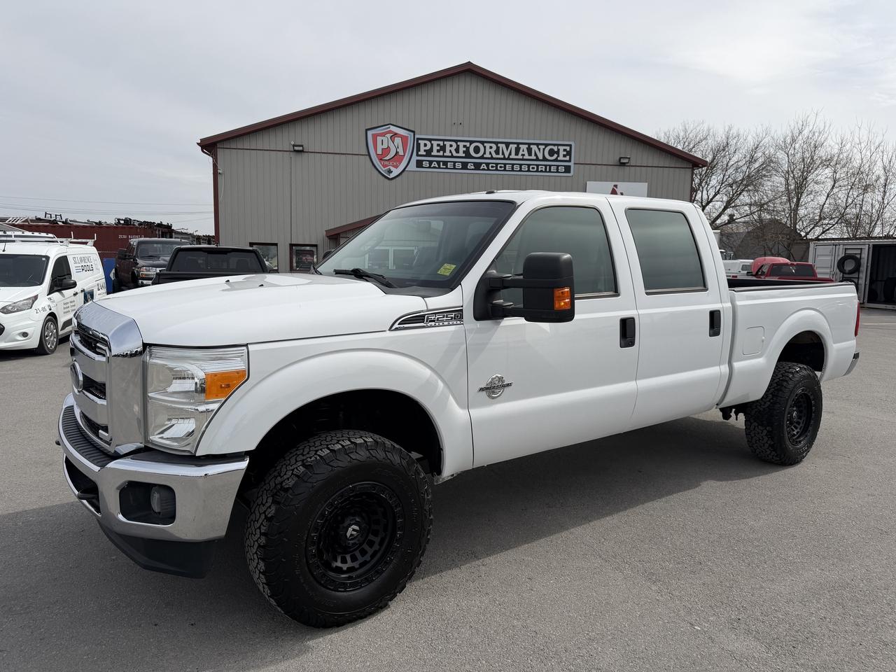 2016 Ford F-250 POWERSTROKE DIESEL 4X4 Photo