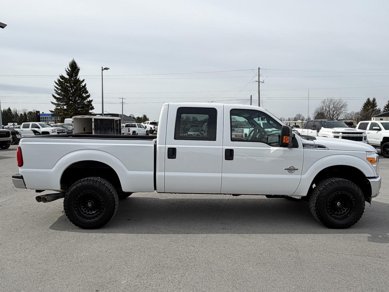 2016 Ford F-250 POWERSTROKE DIESEL 4X4 Photo