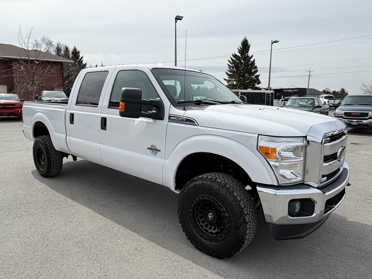 2016 Ford F-250 POWERSTROKE DIESEL 4X4 Photo