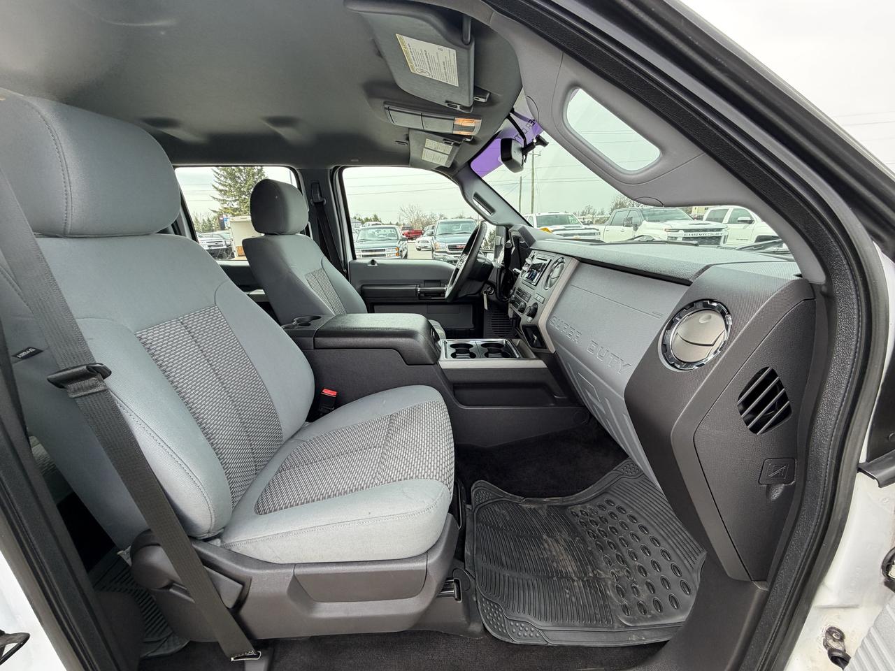 2016 Ford F-250 POWERSTROKE DIESEL 4X4 Photo