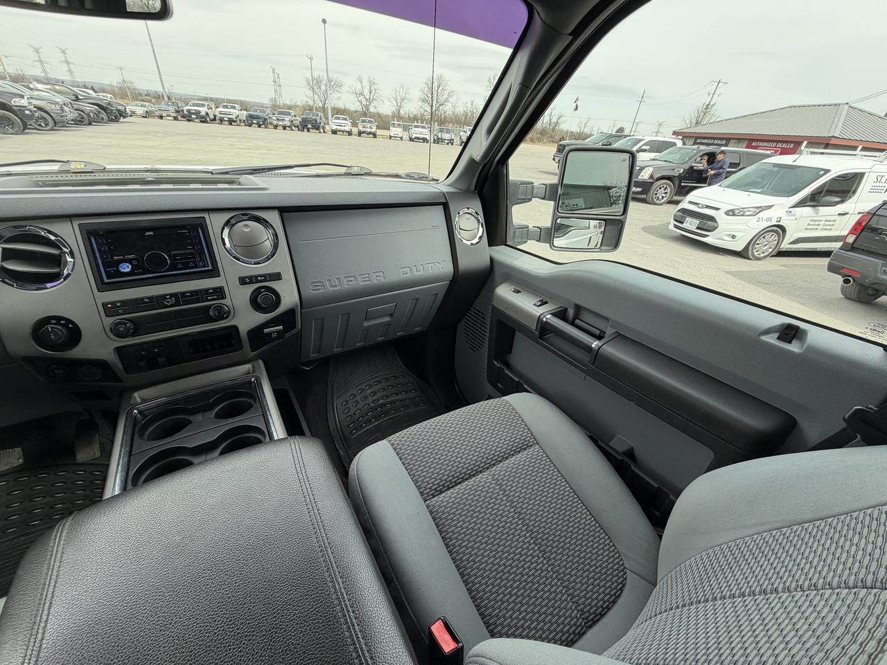 2016 Ford F-250 POWERSTROKE DIESEL 4X4 Photo