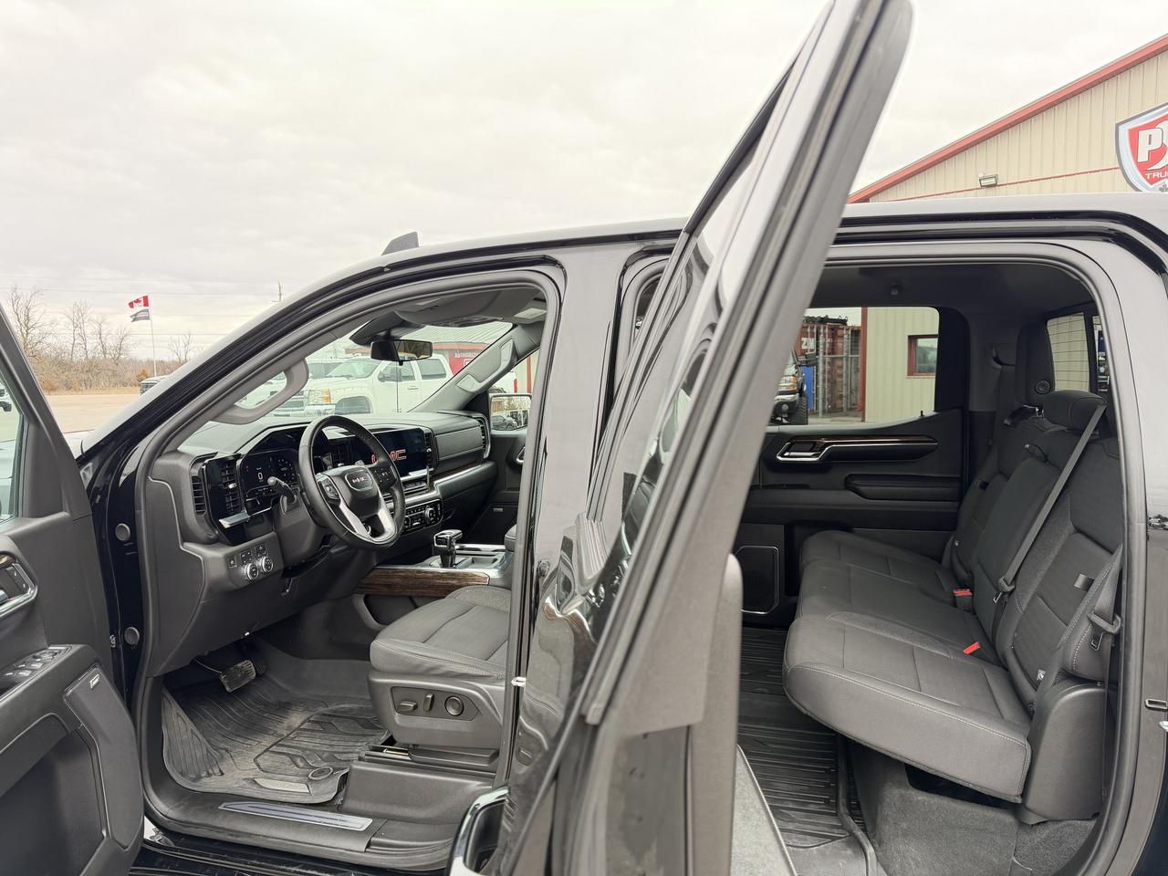 2024 GMC Sierra 1500 ELEVATION DURAMAX DIESEL 4X4 Photo