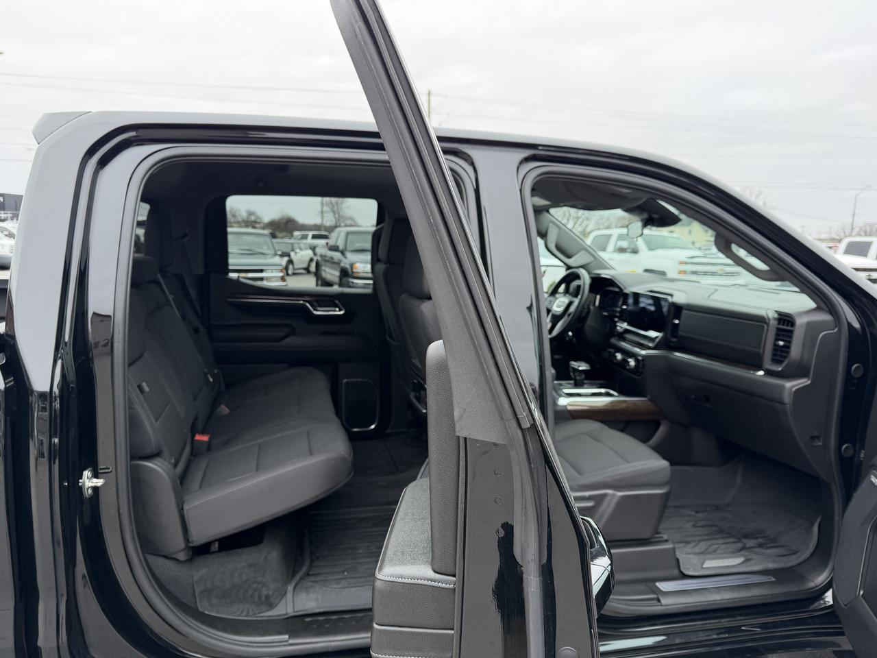2024 GMC Sierra 1500 ELEVATION DURAMAX DIESEL 4X4 Photo