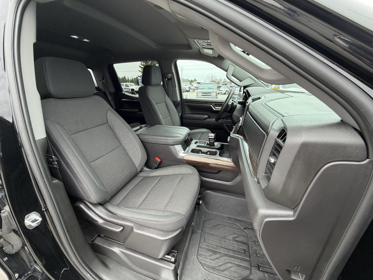 2024 GMC Sierra 1500 ELEVATION DURAMAX DIESEL 4X4 Photo