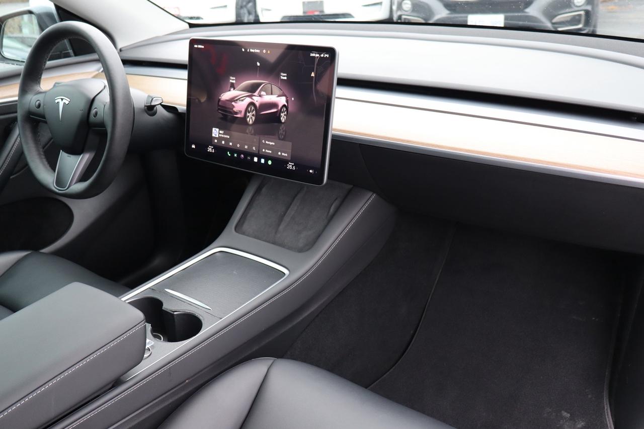 2023 Tesla Model Y SR+   No Accident   Clean Carfax   One Owner Photo