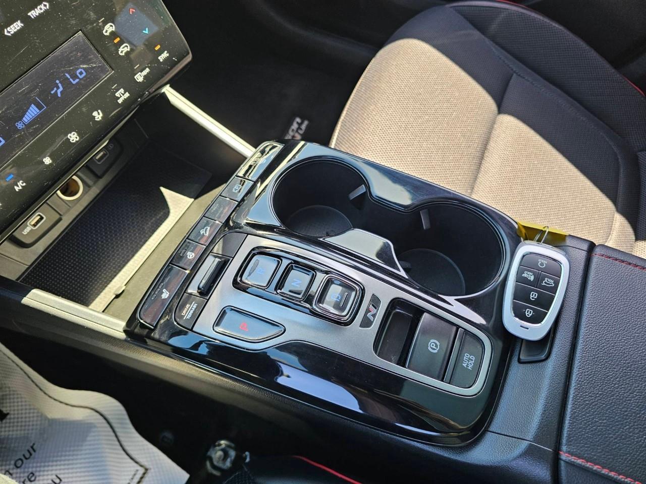 2024 Hyundai Tucson Hybrid  Photo
