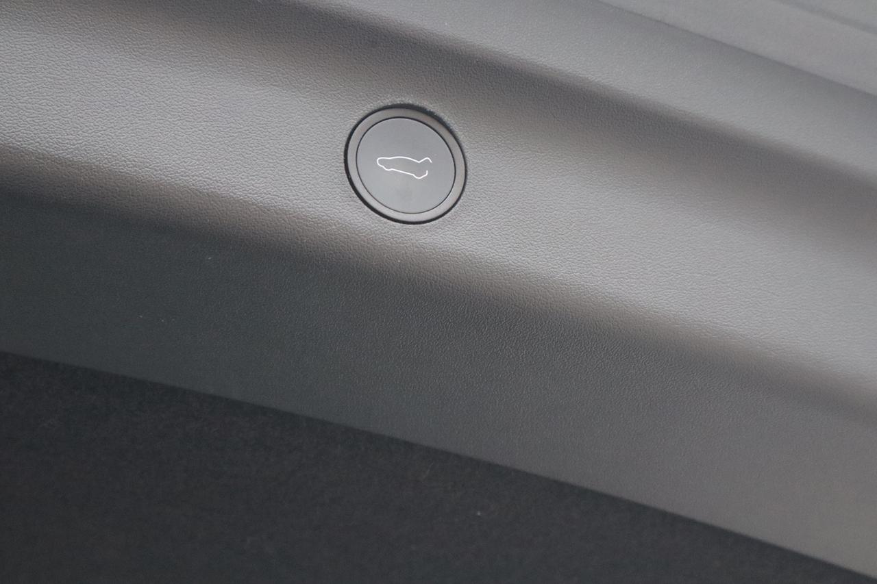 2022 Tesla Model Y Long Range   Dual Motor   One Owner   Clean Carfax Photo