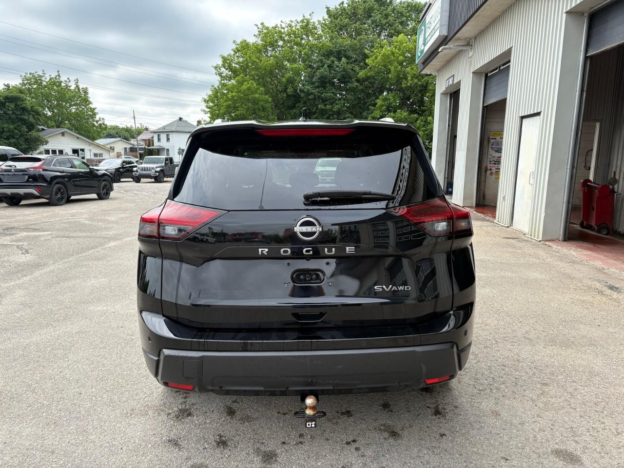 2024 Nissan Rogue SV Moonroof 4dr All-Wheel Drive Sport Utility Photo