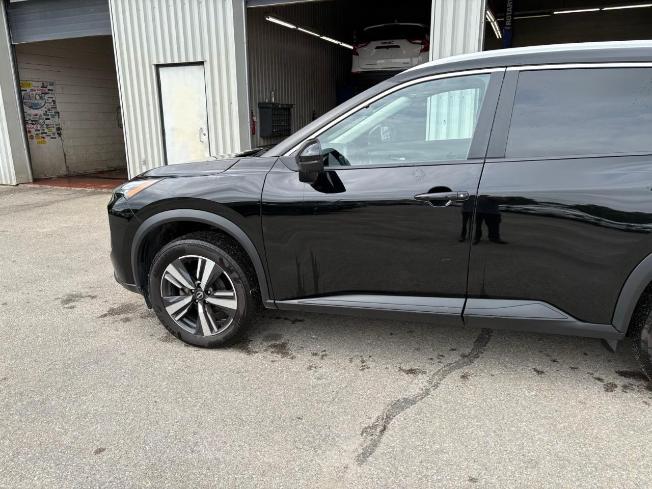 2024 Nissan Rogue SV Moonroof 4dr All-Wheel Drive Sport Utility Photo