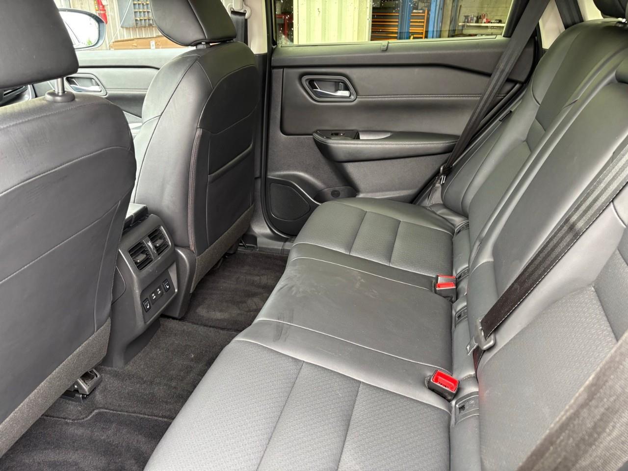2024 Nissan Rogue SV Moonroof 4dr All-Wheel Drive Sport Utility Photo