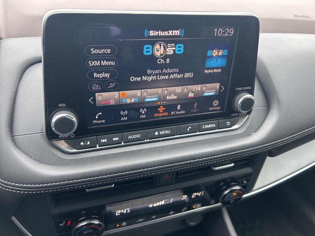 2023 Nissan Rogue SV Moonroof   LOW KM Photo