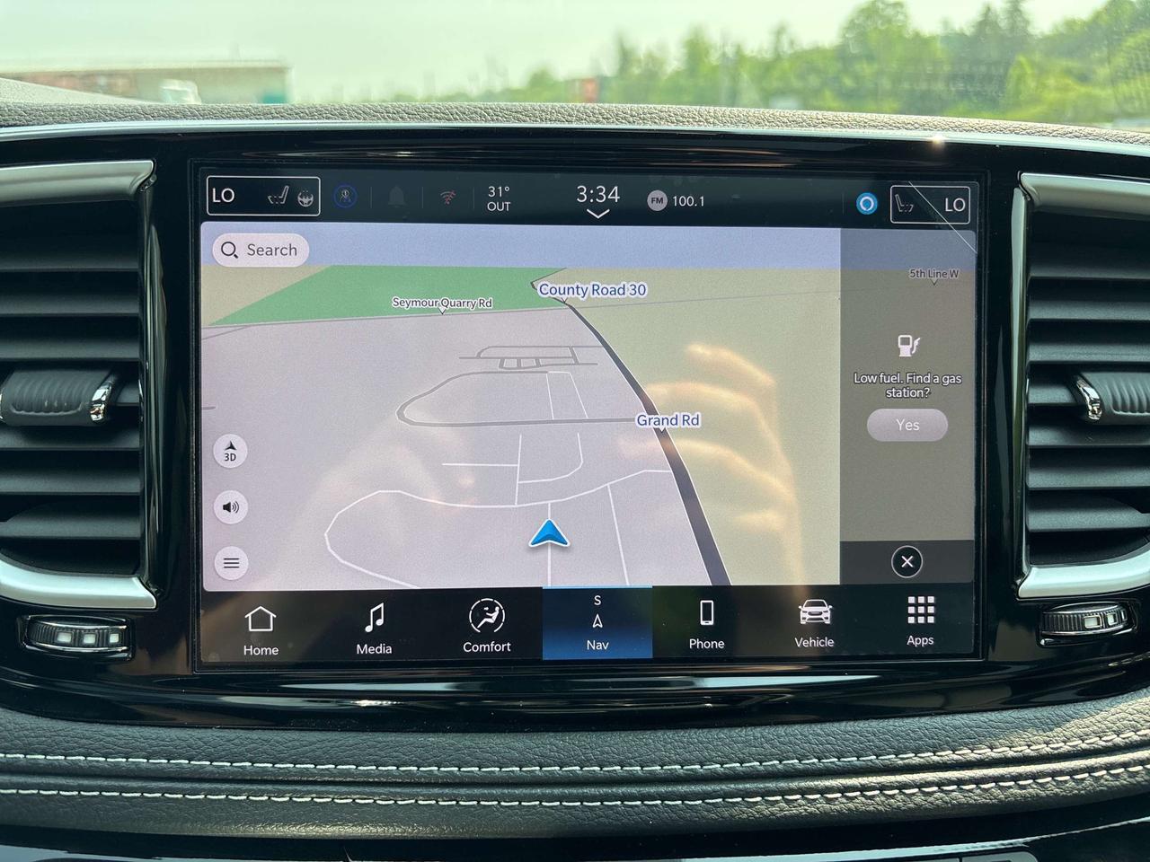 2024 Chrysler Pacifica Premium S Appearance Photo