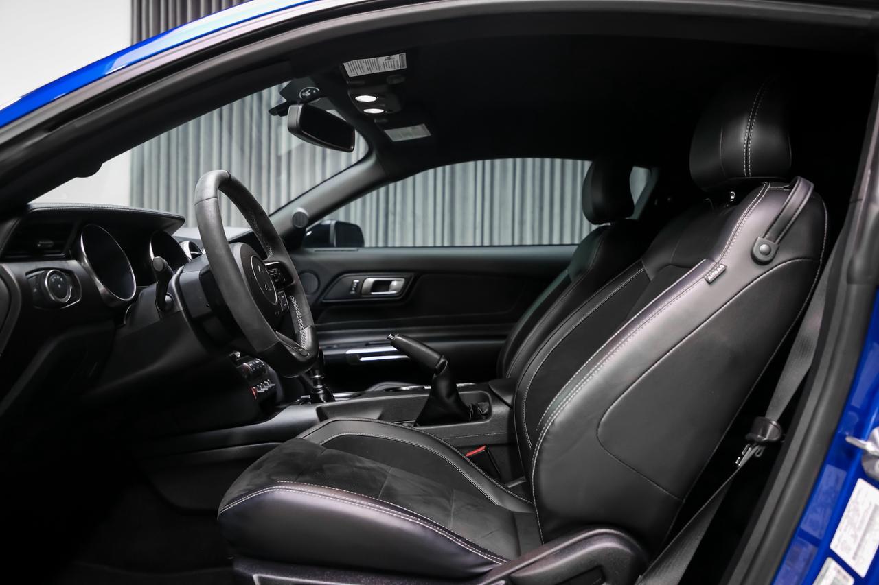 2017 Ford Mustang SHELBY GT350 5.2L V8 526HP  ELECTRONICSPKG NAV CAM Photo