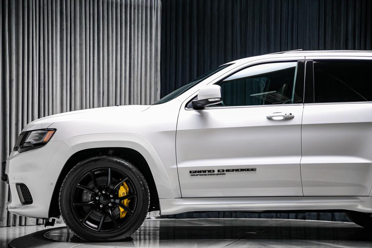 2018 Jeep Grand Cherokee TRACKHAWK 4X4 707HP NOACCIDNT ADAPTVCRUZ ROOF Photo