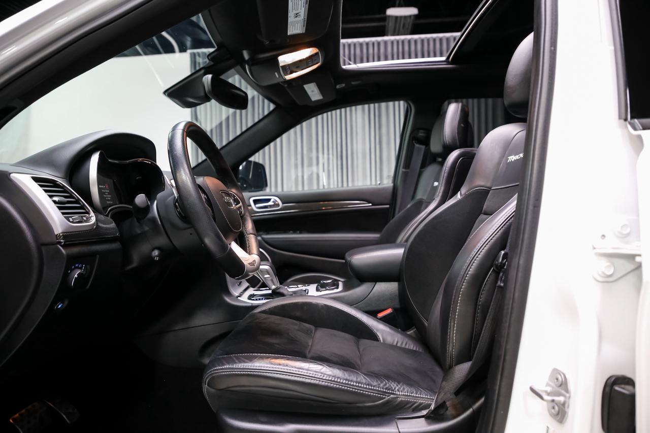 2018 Jeep Grand Cherokee TRACKHAWK 4X4 707HP NOACCIDNT ADAPTVCRUZ ROOF Photo