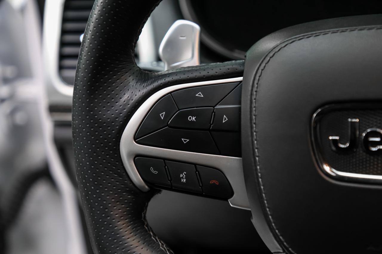 2018 Jeep Grand Cherokee TRACKHAWK 4X4 707HP NOACCIDNT ADAPTVCRUZ ROOF Photo