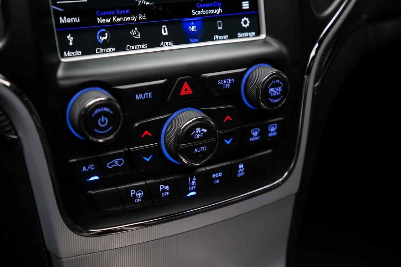 2018 Jeep Grand Cherokee TRACKHAWK 4X4 707HP NOACCIDNT ADAPTVCRUZ ROOF Photo