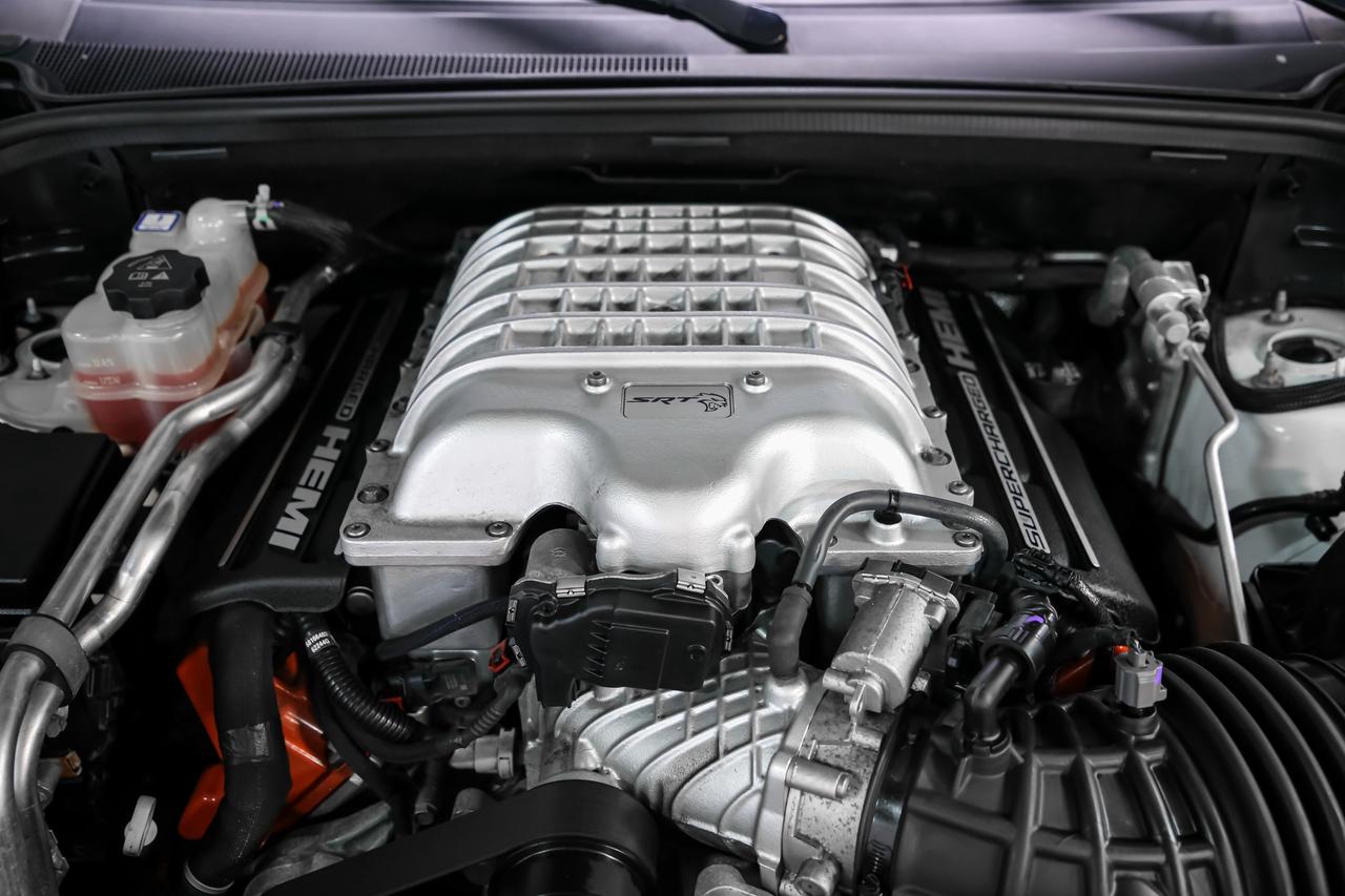 2018 Jeep Grand Cherokee TRACKHAWK 4X4 707HP NOACCIDNT ADAPTVCRUZ ROOF Photo