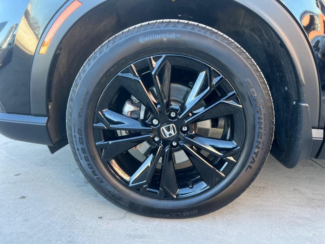 2023 Honda CR-V Hybrid Touring 4dr All-Wheel Drive Photo