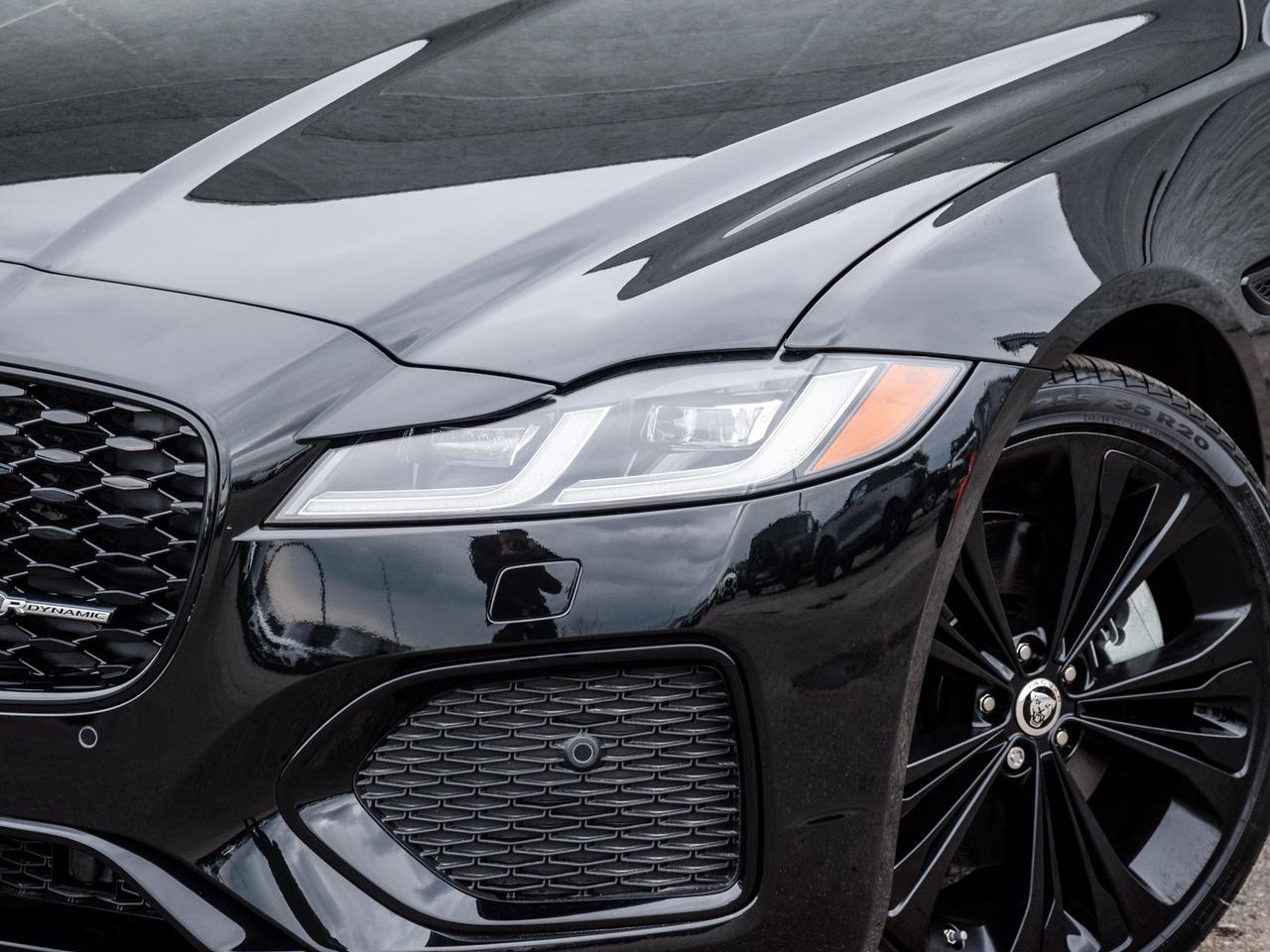 2024 Jaguar XF R-DYNAMIC SE -DYNAMIC SE Photo