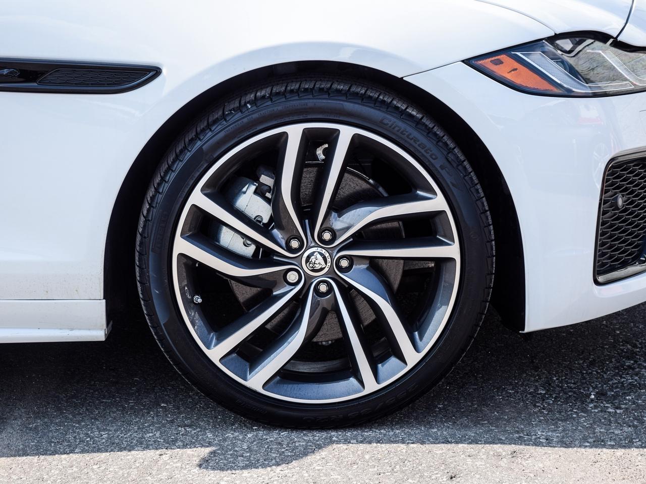 2024 Jaguar XF R-Dynamic SE Photo