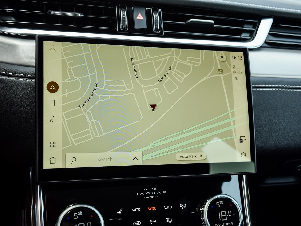 2024 Jaguar XF R-Dynamic SE Photo