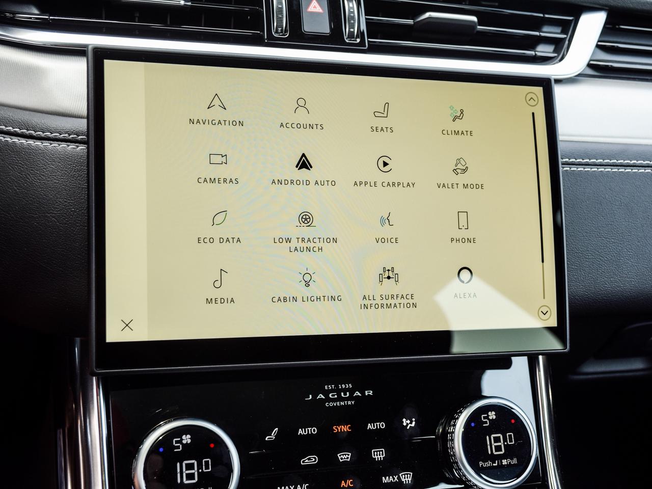 2024 Jaguar XF R-Dynamic SE Photo